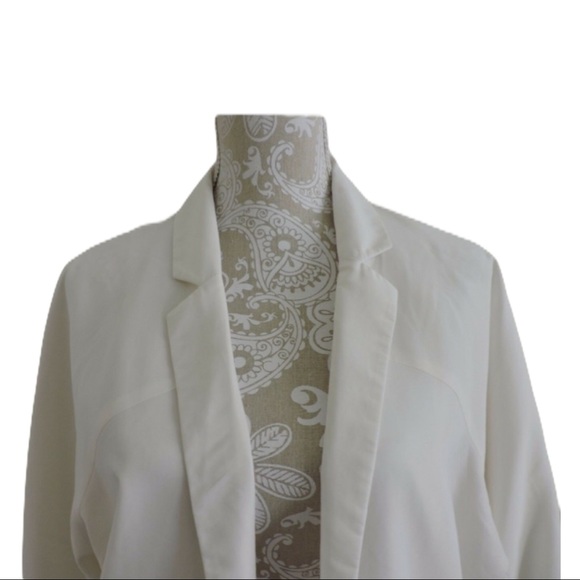 Chicos Casual White Blazer - Picture 2 of 8
